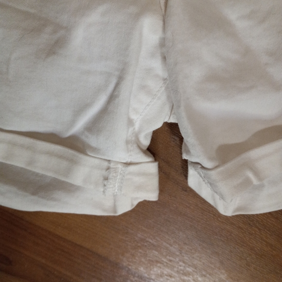 VIP 16 XL Denim Stretch Shorts in White - Picture 5 of 6